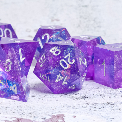 تاس RPG رزین بنفش شفاف برای بازی روی میز