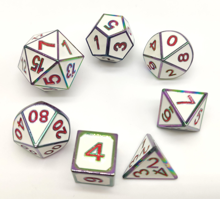 ISO9001 تاس RPG فلزی سفید با دست حک شده برای چکش و Yahtzee