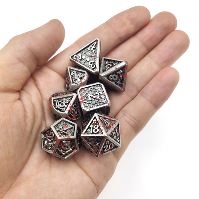 بازی رومیزی تاس RPG فلزی لبه‌های تیز شسته و رفته بازی‌های تاس بازی نقش‌آفرینی
