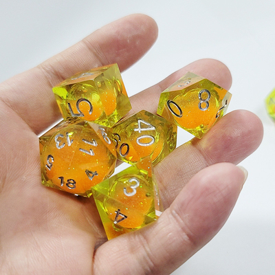 نارنجی شن و ماسه روان زرد کریستال رزین Dnd Dice Sharp Edge Fantasy
